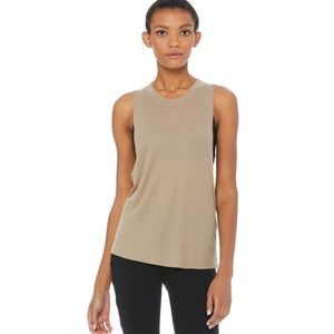 Alo yoga heatwave tank in gravel